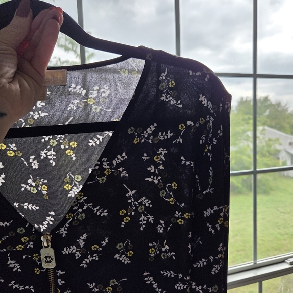 Michael Kors Liquid Knit Floral Roll Tab Sleeve Zipper Detail Floral Top Xl - Picture 6 of 10